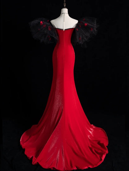 Elegantes, schulterfreies, rotes Satinkleid mit Ärmeln in Meerjungfrauen-Länge – Inspiration für lange Ballkleider N1217