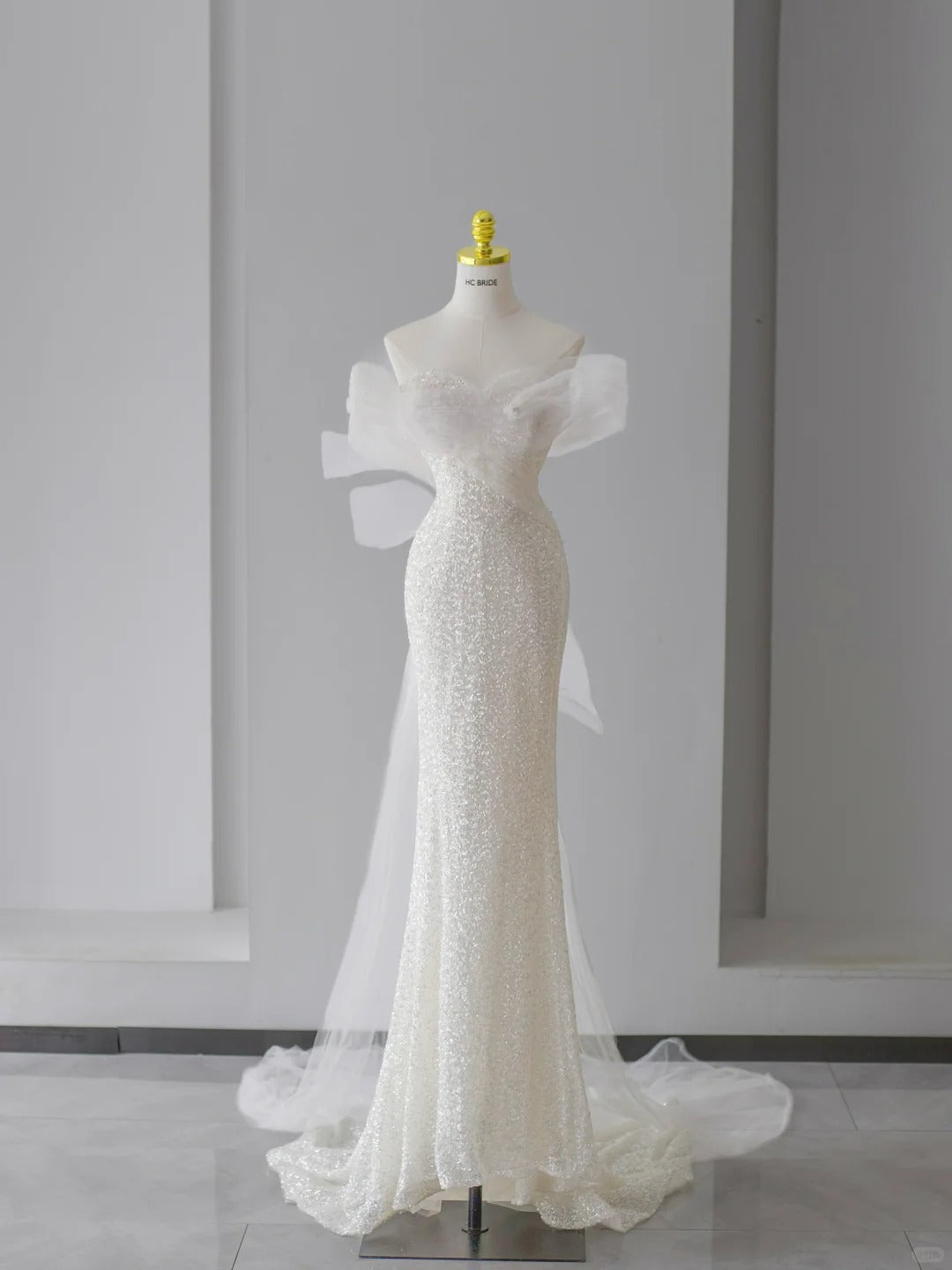 Prinzessin Hochzeitskleider Meerjungfrau Carmen-Ausschnitt Weiß mit kurzen Ärmeln Brautkleid N3088