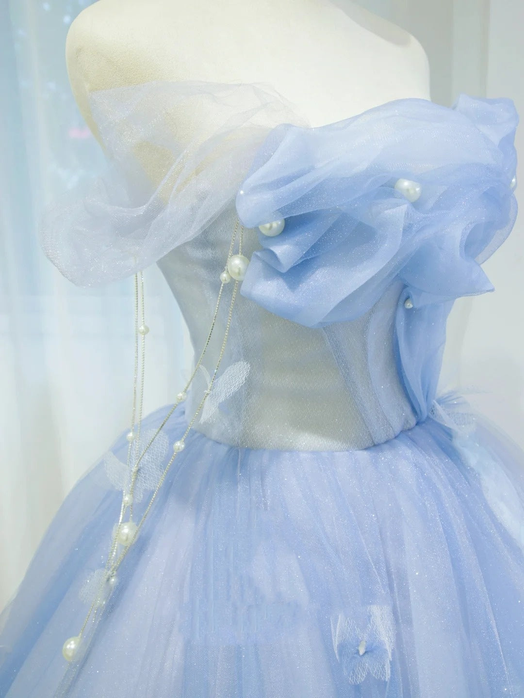 Pretty Prom Dresses Ball Gown Off The Shoulder Blue Tulle With Ruffle Long Formal Gown N2936