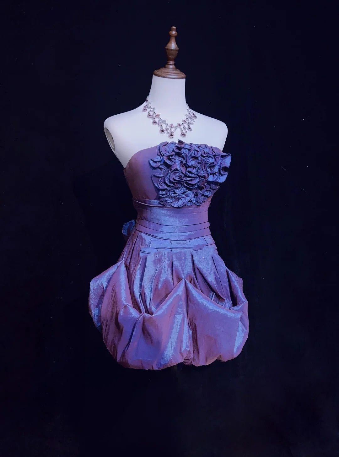Vintage-Ballkleid, trägerlos, lila Taft, kurzes Partykleid, Cocktailkleid, Heimkehrkleid N3891