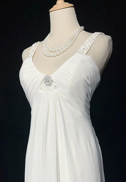 Einfache weiße Abschlussballkleider A-Linie V-Ausschnitt Chiffon Ärmellos mit Perlen Semi-formelles Abendkleid N3820