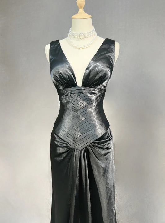 Modest Prom Dresses Mermaid Halter Black Satin With Ruffled Long Evening Outfits N3466