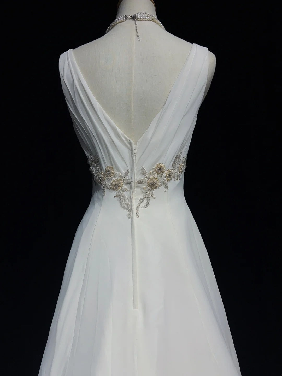 Einzigartige Brautkleider A-Linie V-Ausschnitt Weiß Chiffon Strand Sommer Boho Langes Brautkleid N3298