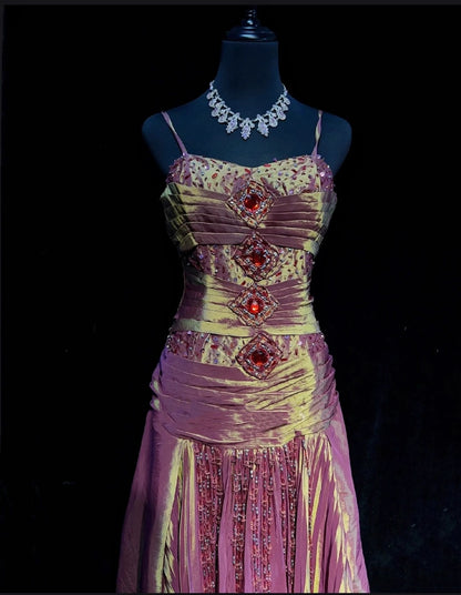 Elegante Ballkleider A-Linie Spaghettiträger Traube Taft mit Rüschen Langes Abendkleid N2910