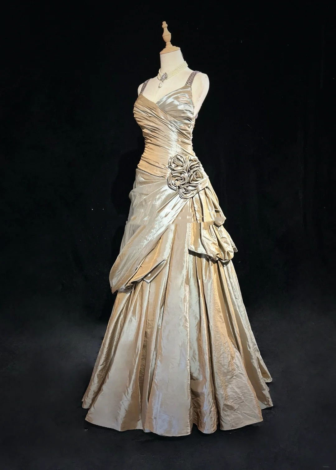 Vintage Ballkleider Abschlussball Kleid Sweetheart Mit Trägern Champagner Perlen Lang Formales Kleid N2451