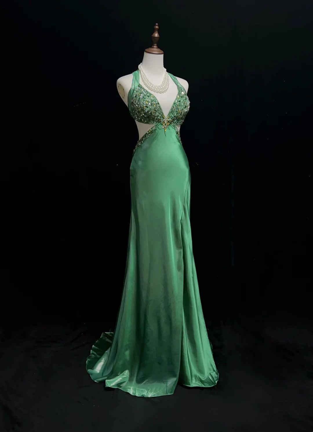 Robes de bal vintage Sirène Halter Dos Nu Vert Perlé Années 90 Longue Robe de Soirée Formelle N2648
