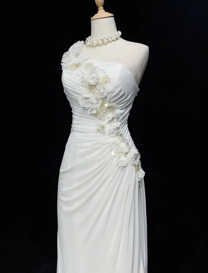 Robes de mariée uniques sirène asymétrique en mousseline blanche avec perles, robe de mariée longue pour jardin d'été N3679