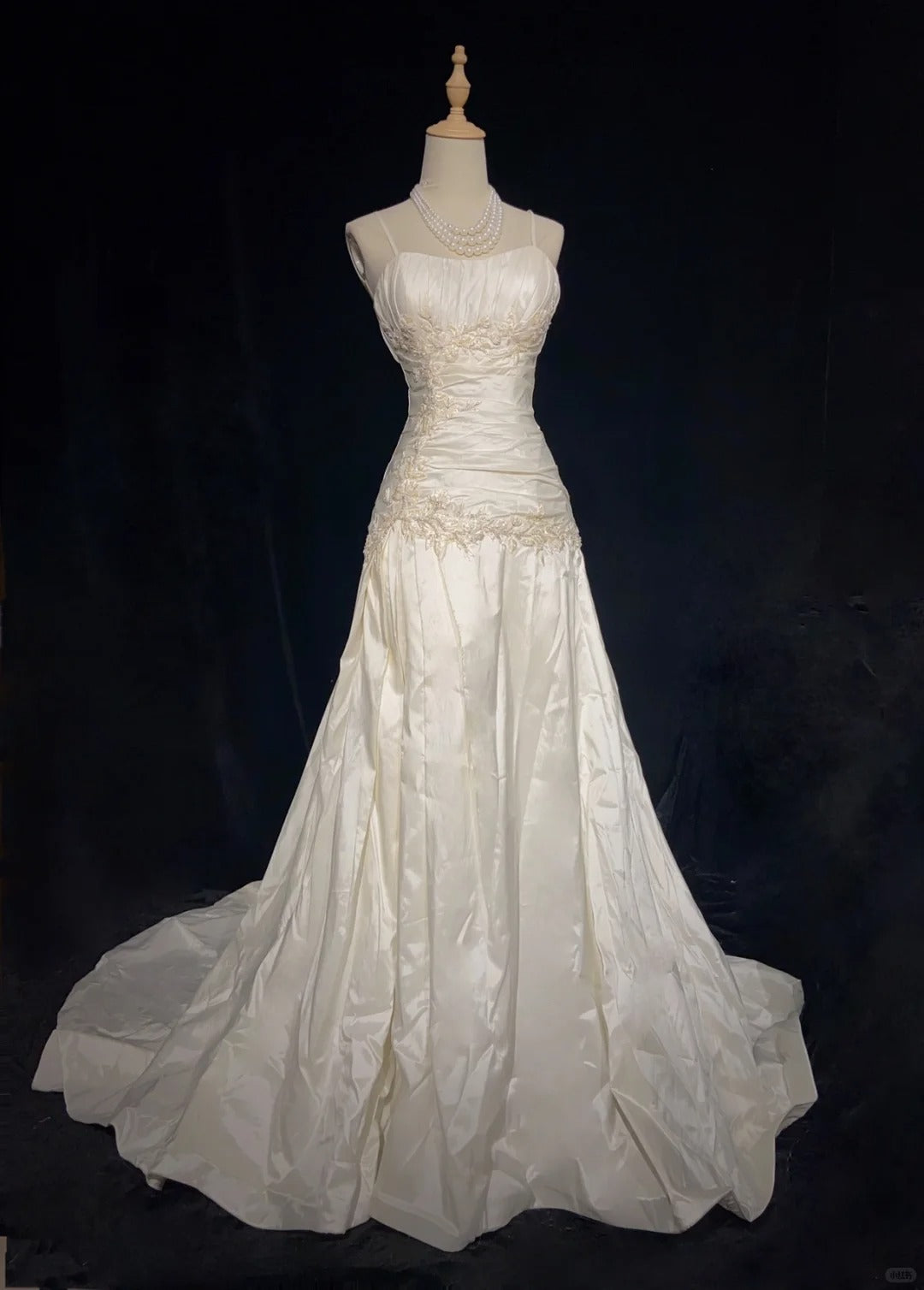 Unique Wedding Dresses Mermaid Spaghetti Strap Ivory With Ruffled Lace Long Bridal Gown N3624