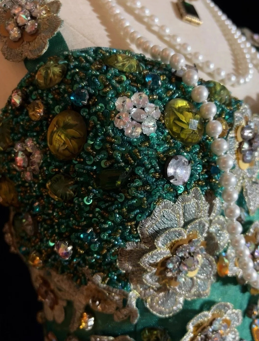 Robes de bal vintage Sirène bustier vert en tulle des années 70 avec perles appliquées Robe de soirée N2533