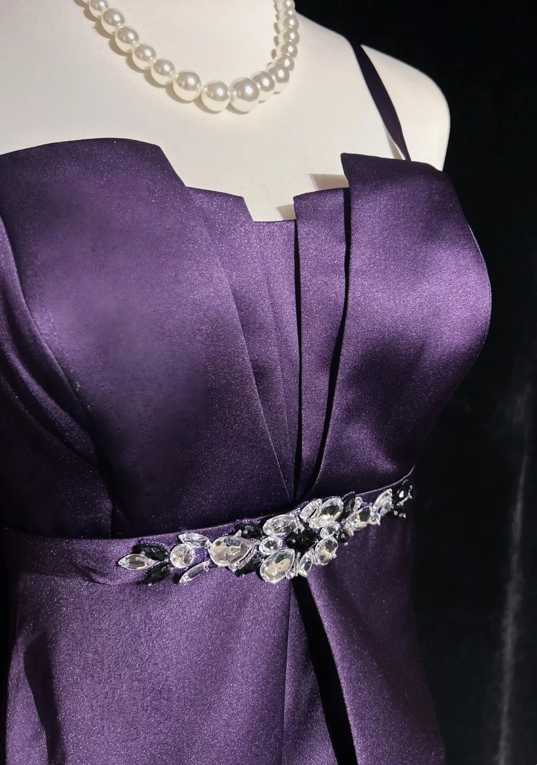 Einfache Abendkleider A-Linie Spaghettiträger Traube Teelänge Formelles Partykleid N2530
