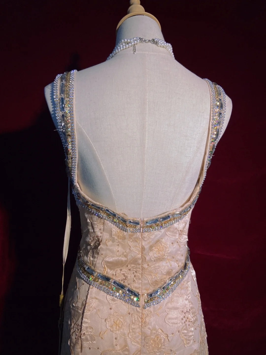 Vintage Prom Dresses 90er Meerjungfrau V-Ausschnitt Champagner Spitze Lange Semi-Formelle Abendkleider N3652