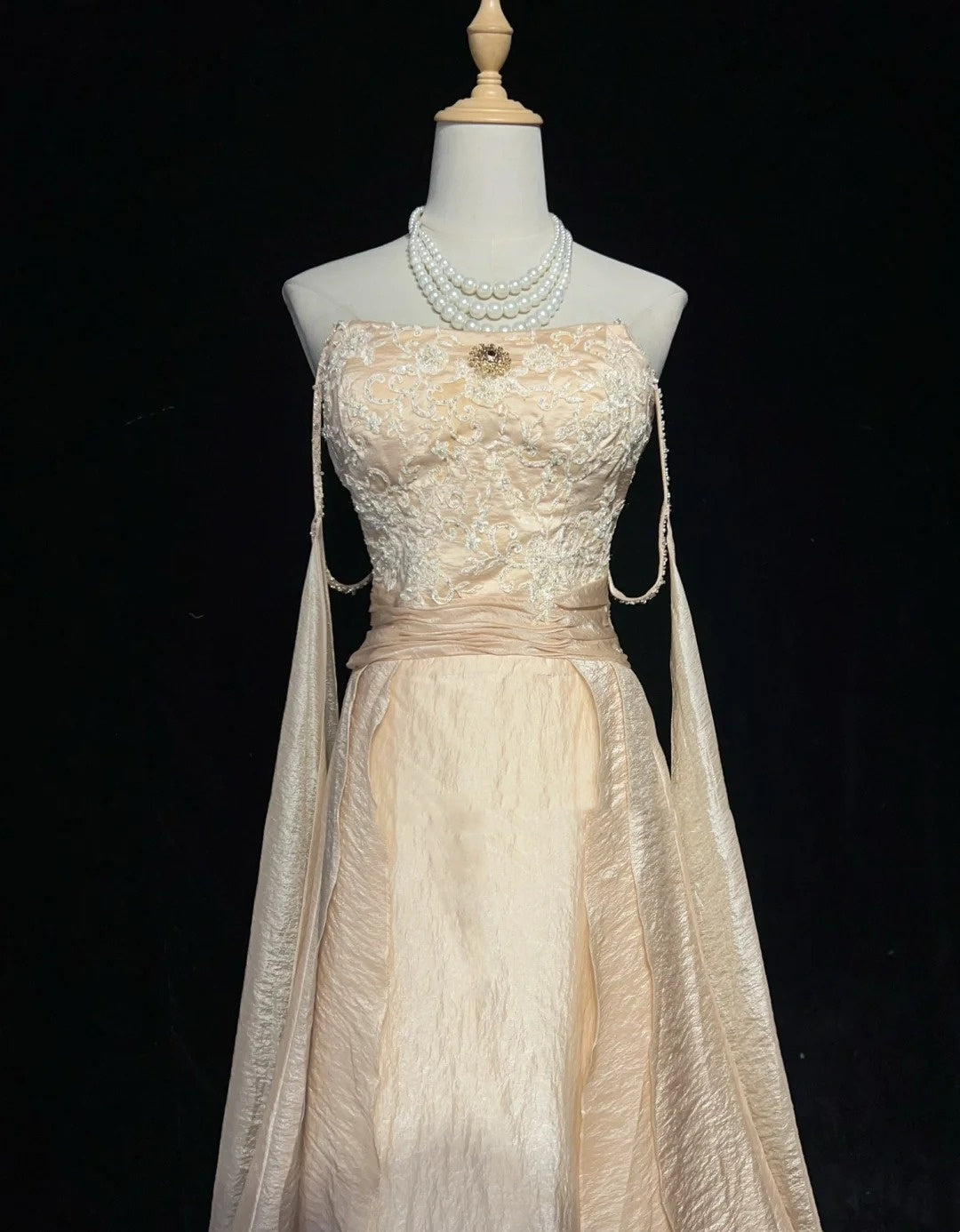 Vintage Abschlussballkleider A-Linie Spaghettiträger Champagner mit langen Ärmeln 90er Abendkleid N3001