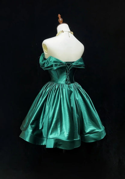 Hübsches Ballkleid Off Shoulder Grüner Satin Kurzes Mini-Heimkehrkleid Hoco Kleider N2603