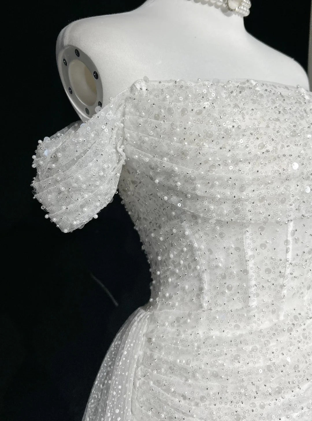Robes de mariée uniques sirène, épaules dénudées, paillettes avec volants, longue robe de mariée blanche N3619