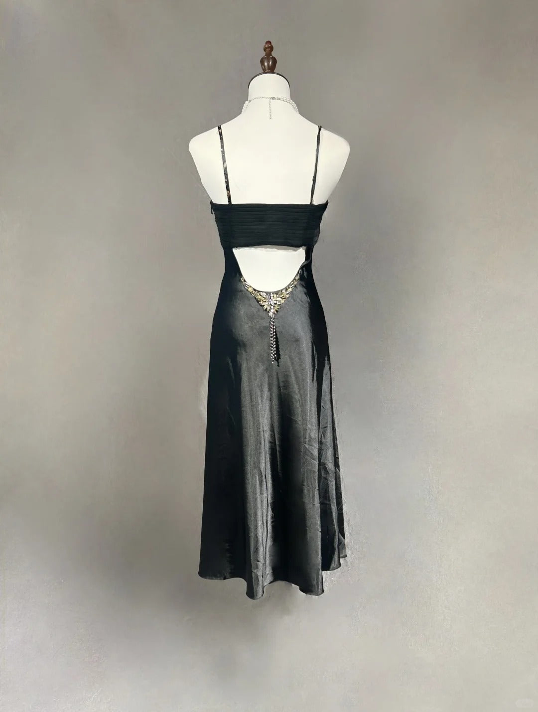 Robes de bal intemporelles ligne A, bretelles spaghetti, noires, longueur thé avec perles, tenues de soirée N3250