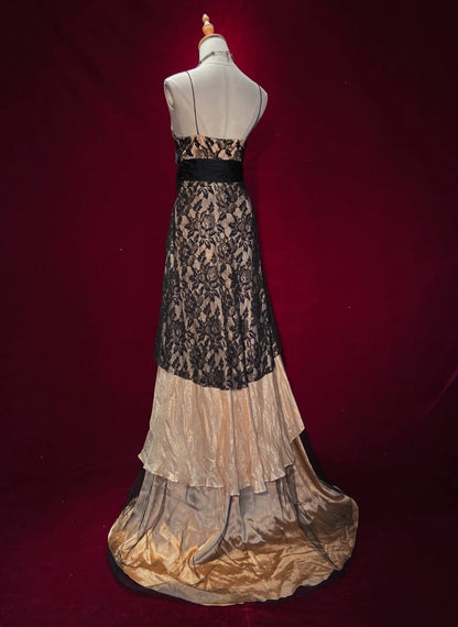 Modest Prom Dresses A line Spaghetti Strap Black Lace With Ruffled Long Evening Outfits N3438