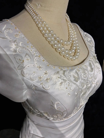 Robes de mariée intemporelles sirène col carré en satin blanc avec manches perles longue robe de mariée N3443