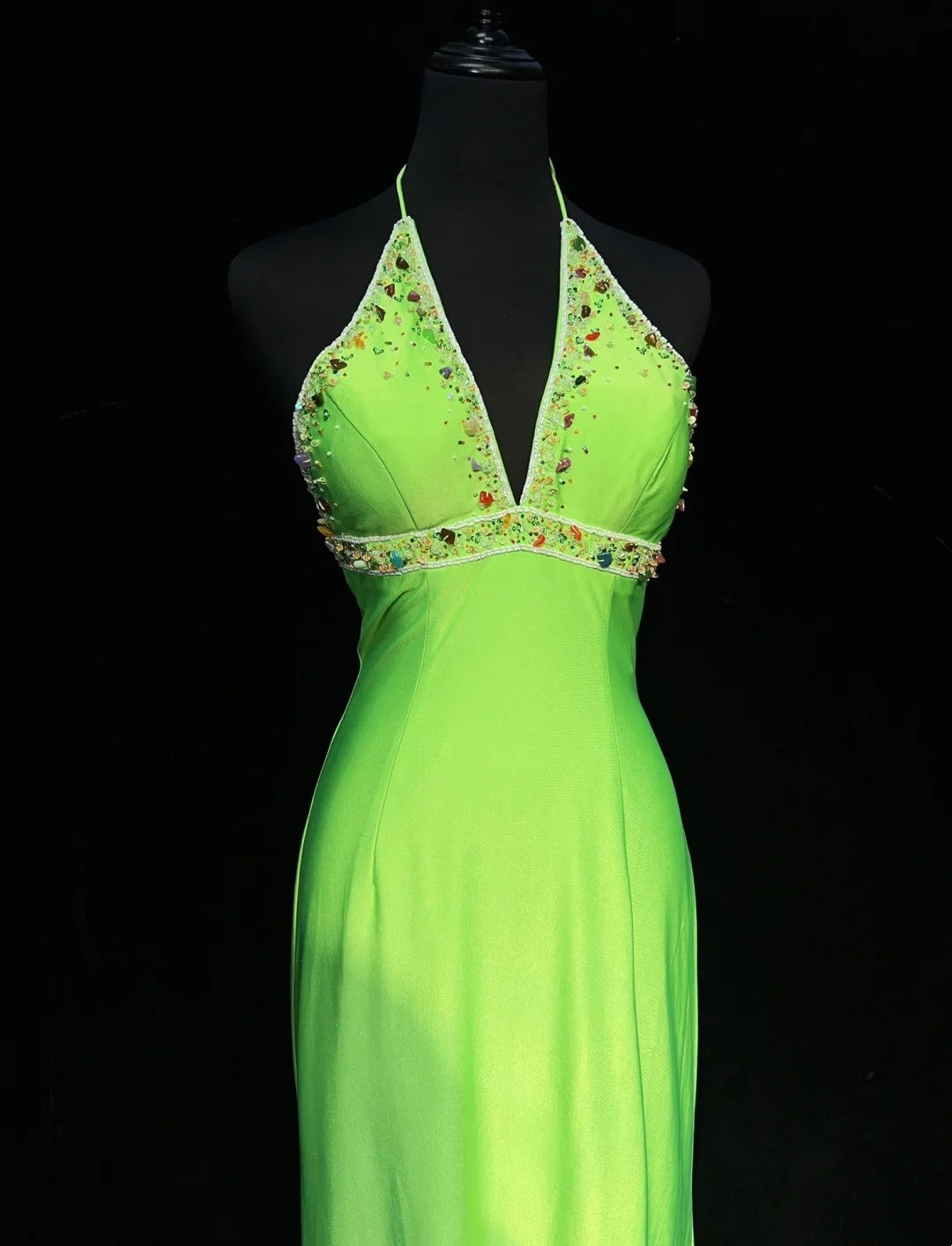 Robes de bal modestes Sirène Halter Vert Satin Longueur Ras du sol Tenues de soirée formelles N3482