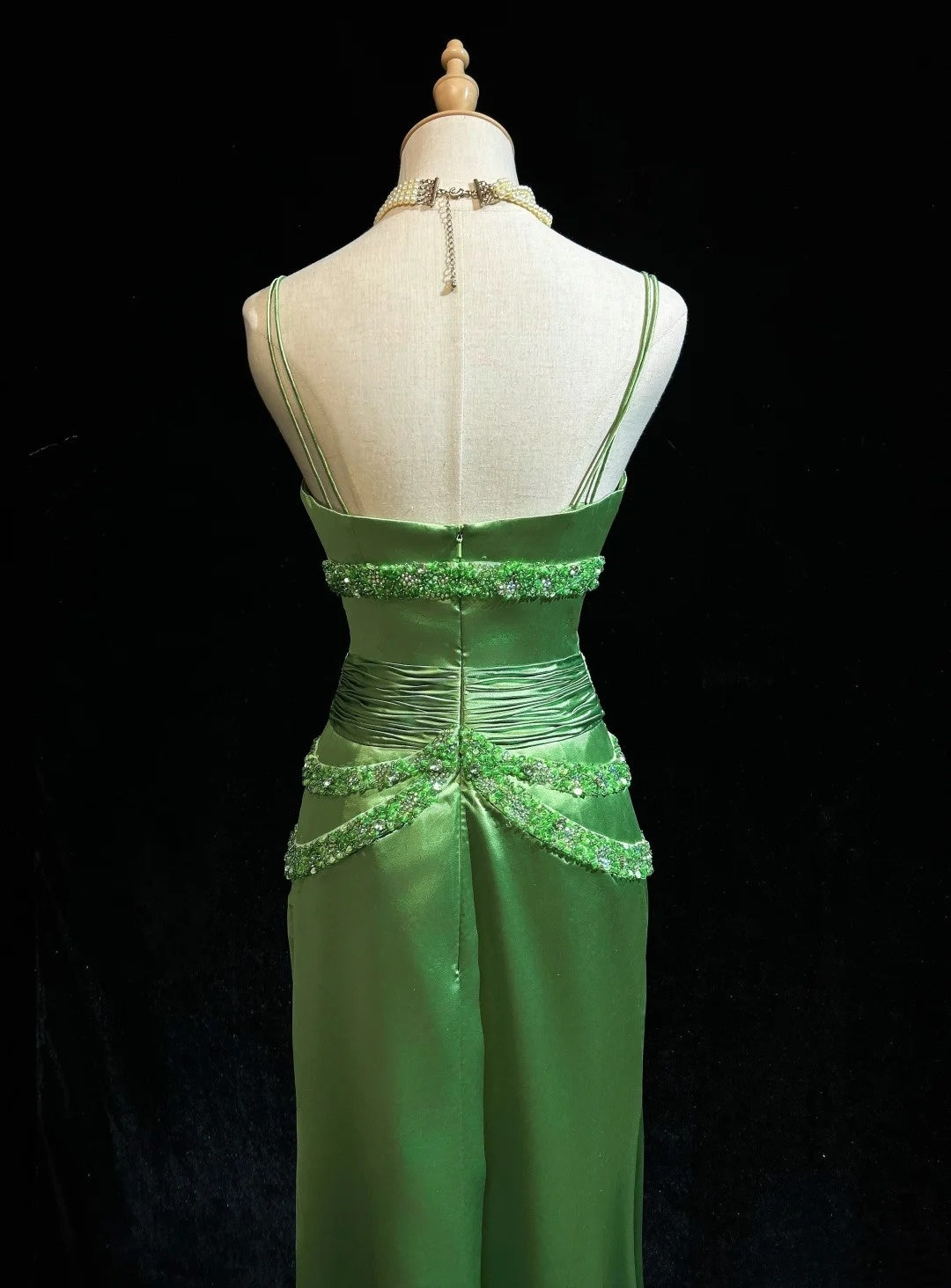 Vintage Prom Dresses A Line Spaghetti Strap Green Satin With Beading Long Formal Dress N2455
