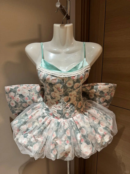 Süßes Ballkleid Spaghettiträger Grün Blumen Kurz Nacht In Rio Inspo Hoco Kleid Ideen Homecoming Kleider RB4038
