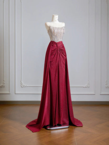 Funkelndes, trägerloses, burgunderrotes Pailletten-Abendkleid – das perfekte Outfit für den 18. Geburtstag (Partykleid N343)