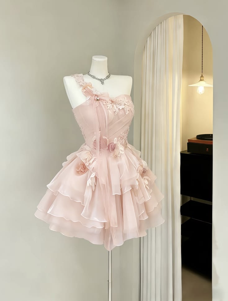 Robes Courtes Mignonnes Asymétriques en Chiffon Rose pour Adolescentes, Inspirations Robes d'Anniversaire et de Retour à la Maison RB3035