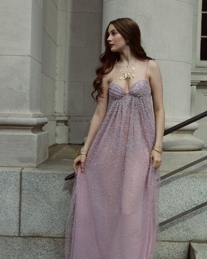 Elegantes, langes Sommerkleid mit A-Linien-Linie, Spaghettiträgern, lila Pailletten, geeignet für Strand, Abendveranstaltungen und Hochzeiten im Frühling (Modell N1397)