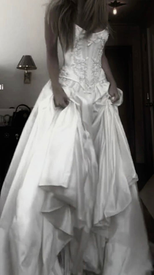 Timeless A Line Lace Up Back Strapless Wedding Dresses simple Bridal Gowns long Beautiful Bridal Gown AB939