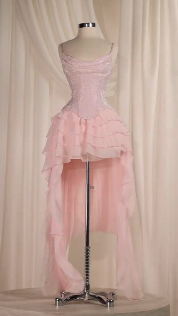 Mignonne Robe Courte Devant Longue Derrière en Mousseline Rose à Bretelles Fines pour Bal de Retour à la Maison RB4177