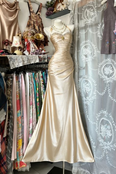 Vintage Neckholder Etuikleid, langes Ballkleid, perlenbesetzter Satin, blaues Abendkleid, ärmelloses Geburtstagskleid N1781