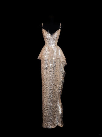 Funkelndes, champagnerfarbenes Pailletten-Meerjungfrauenkleid mit Spaghettiträgern – Inspiration für formelle Abendkleider und Ballkleider N144