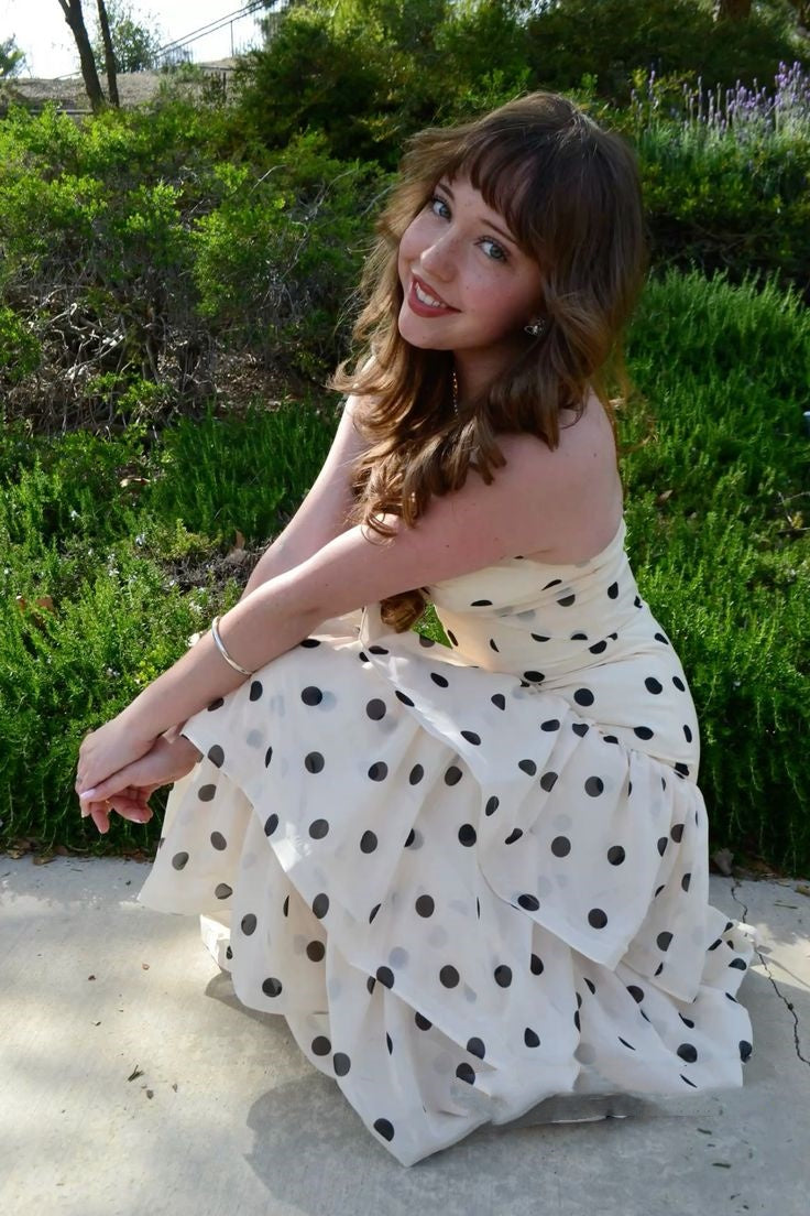 Elegantes Meerjungfrauen-Kleid mit Spaghettiträgern und Polka-Dots – ein formelles College-Outfit für Teenager (N1114)