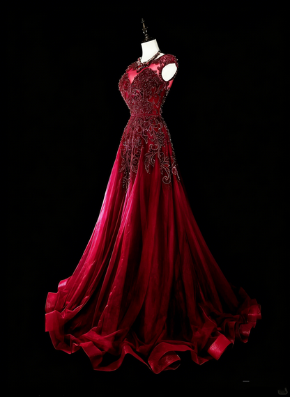 Robe de bal longue vintage années 70, coupe trapèze, en tulle bordeaux ornée de perles, référence N1844