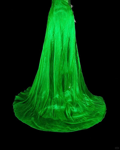 Robe de bal longue verte vintage années 70, coupe trapèze, bretelles, plissée et ornée de perles, référence N1840
