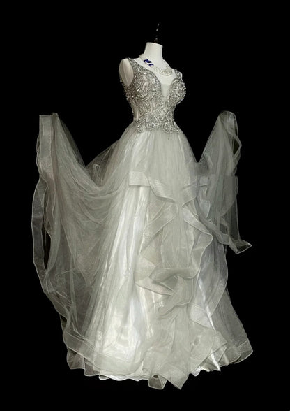 Vintage Ballkleid mit V-Ausschnitt, silberner Tüll mit Perlenbesatz, Abschlussballkleid, Sweet 16 Kleid, Quinceañera Kleid, lang, 15 Vestidos De Fiesta N1439