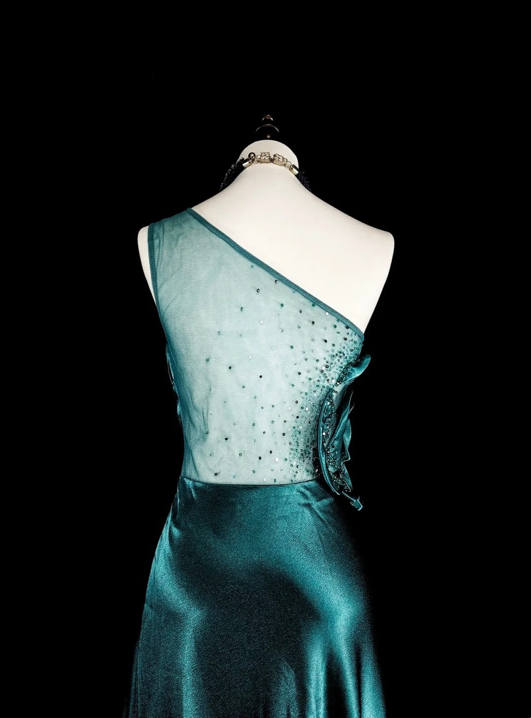 Vintage-Abendkleider im Stil der 1950er Jahre: Klassisches A-Linien-Kleid in Dunkelgrün, lang, inspirierend, für festliche Anlässe (N1992)