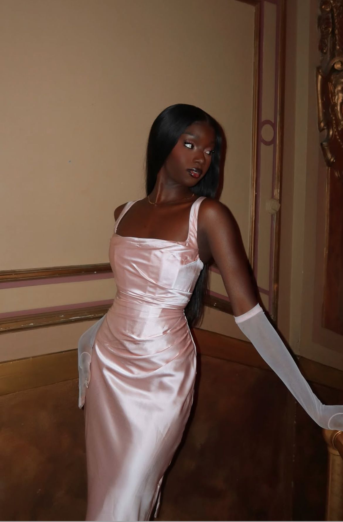 Élégante Robe de Bal Sirène Rose en Satin sans Manches à Col Carré pour Femmes Filles Adolescentes N2280