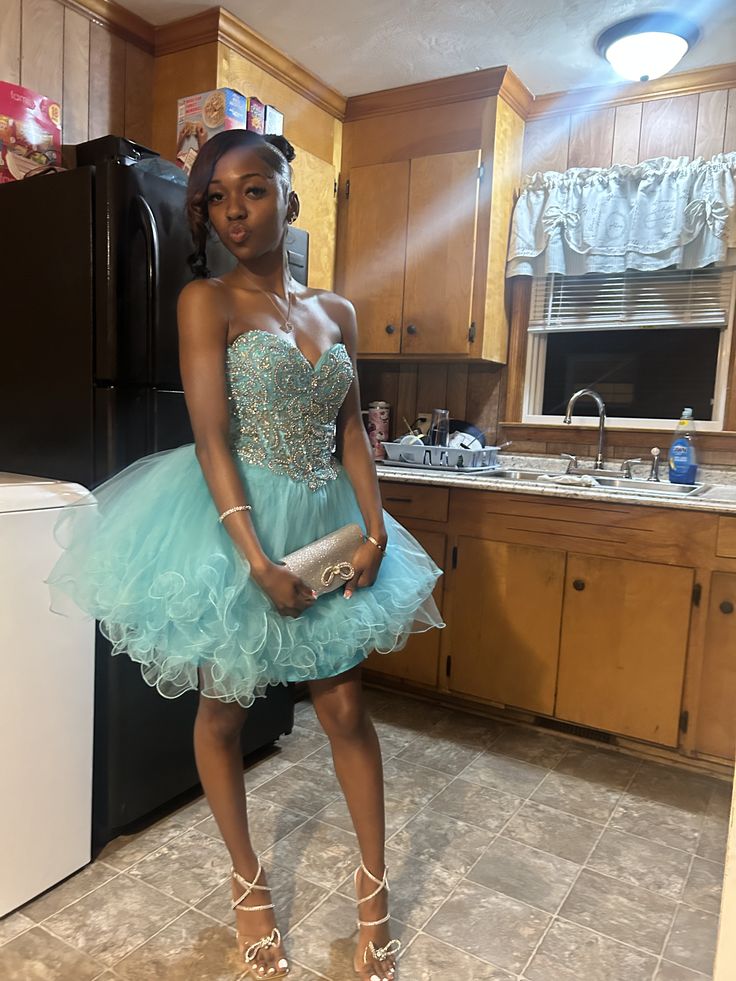 Fancy Ball Gown Sweetheart Light Blue Tulle For Black Girls Mini Short Hoco Party Birthday Dress Ideas Homecoming Dresses RB4109