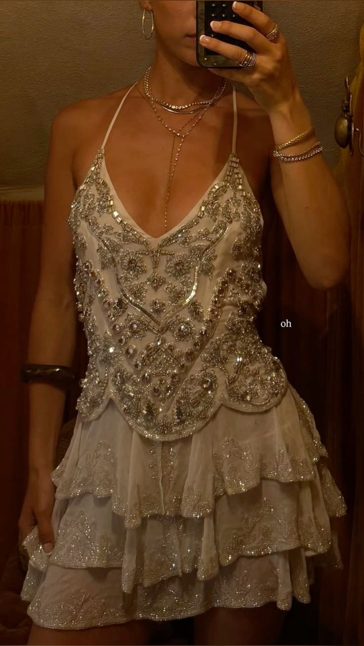 Cute A Line Spaghetti Straps Sequin Burgundy Short 15th Birthday Dress Middle School Semi Homecoming Dresses Cocktail Outfits RB007