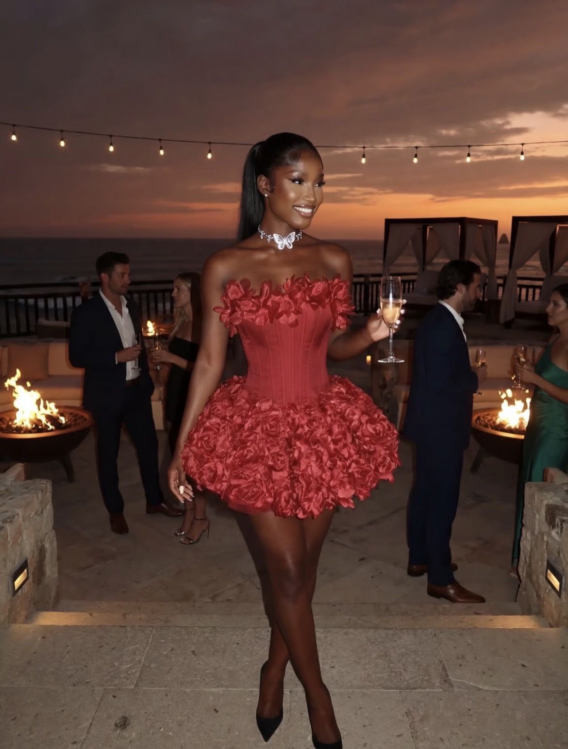 Robe de soirée bustier sexy rouge à fleurs Mini robes de rentrée scolaire Tenue de bal de promo Freshman High School RB4556