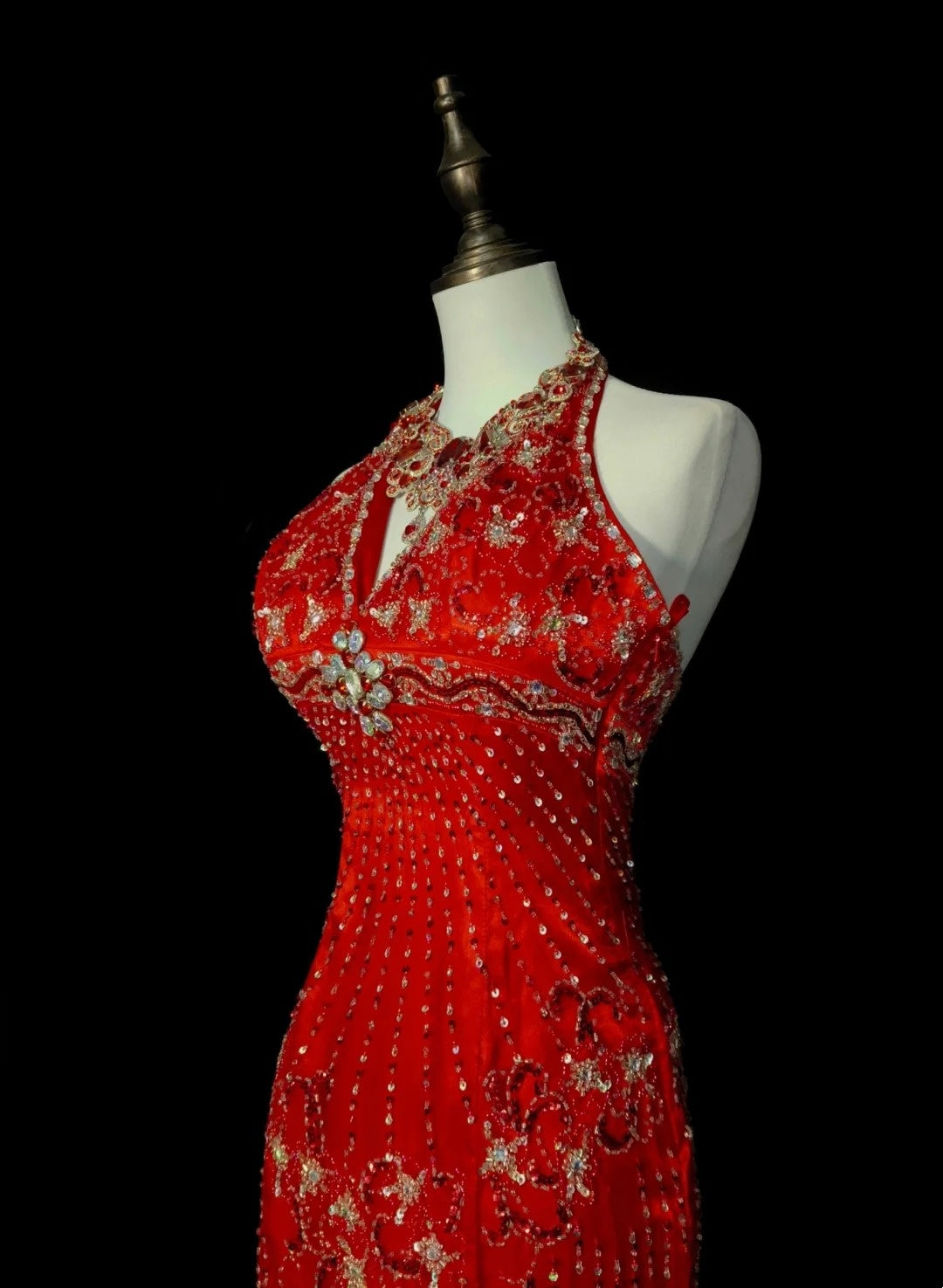 Vintage Meerjungfrauen-Abendkleid, hochgeschlossen, rot mit Perlen, ärmellos, 80er Jahre, langes formelles Partykleid N1467