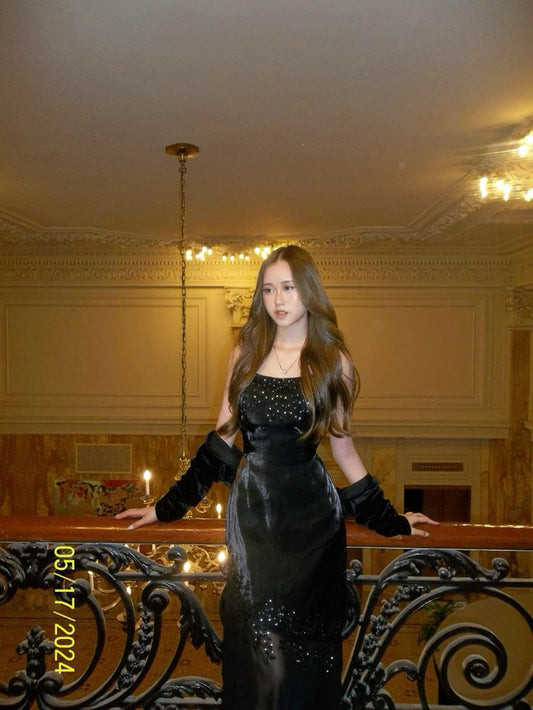 Vintage Meerjungfrauen-Abendkleid aus schwarzem Samt mit Spaghettiträgern und silbernen Perlen, langes Kleid, ästhetisch für Teenager, formelles Kleid, Party-Outfit, Ballkleid AB1110