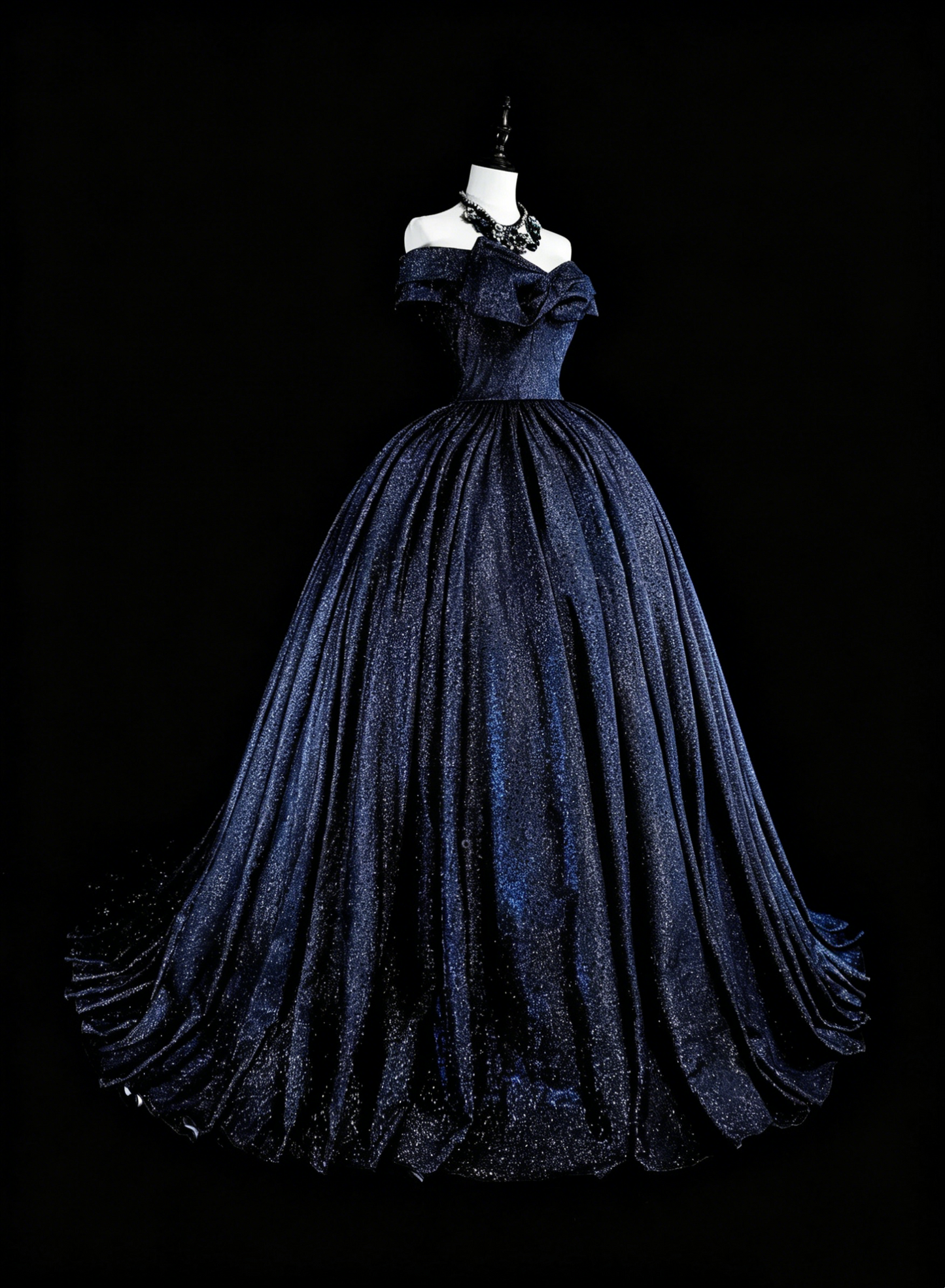 Bescheidene Ballkleider für den Abschlussball in Marineblau Tüll schulterfrei Kleid für Sweet 16 Formelle Abendkleider N3516