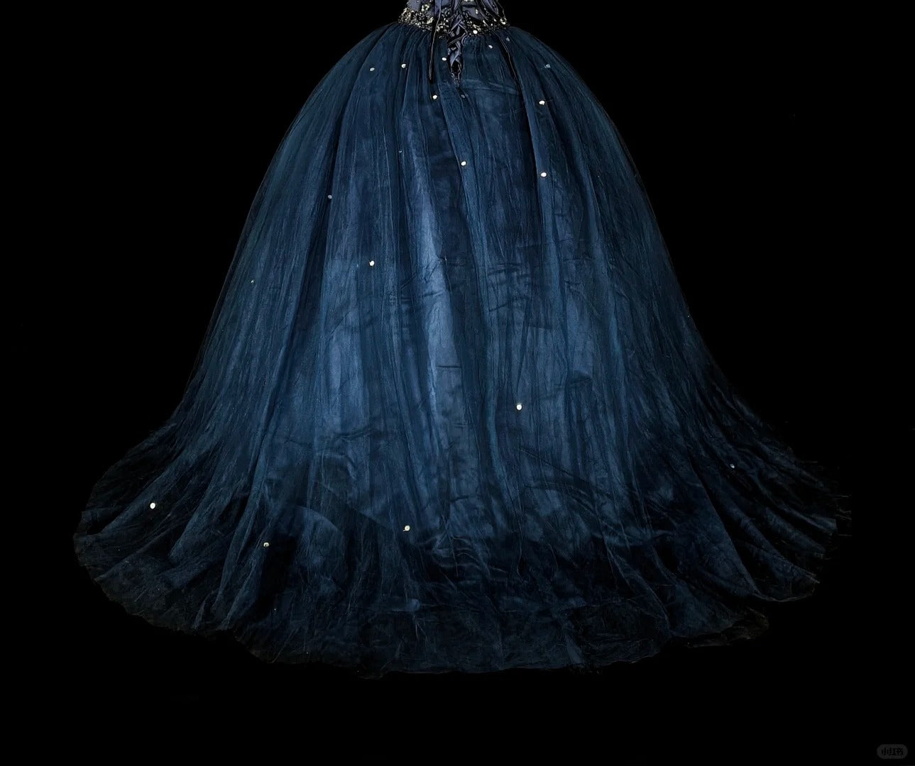 Bescheidene Abschlussballkleider Ballkleid Marineblau Tüll Ärmellos Sweet 16 Kleid Formelle Abendgarderobe N3515