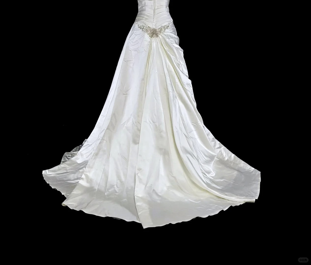 Robes de mariée uniques sirène bustier ivoire avec cristaux perlés longue robe de mariée N3419