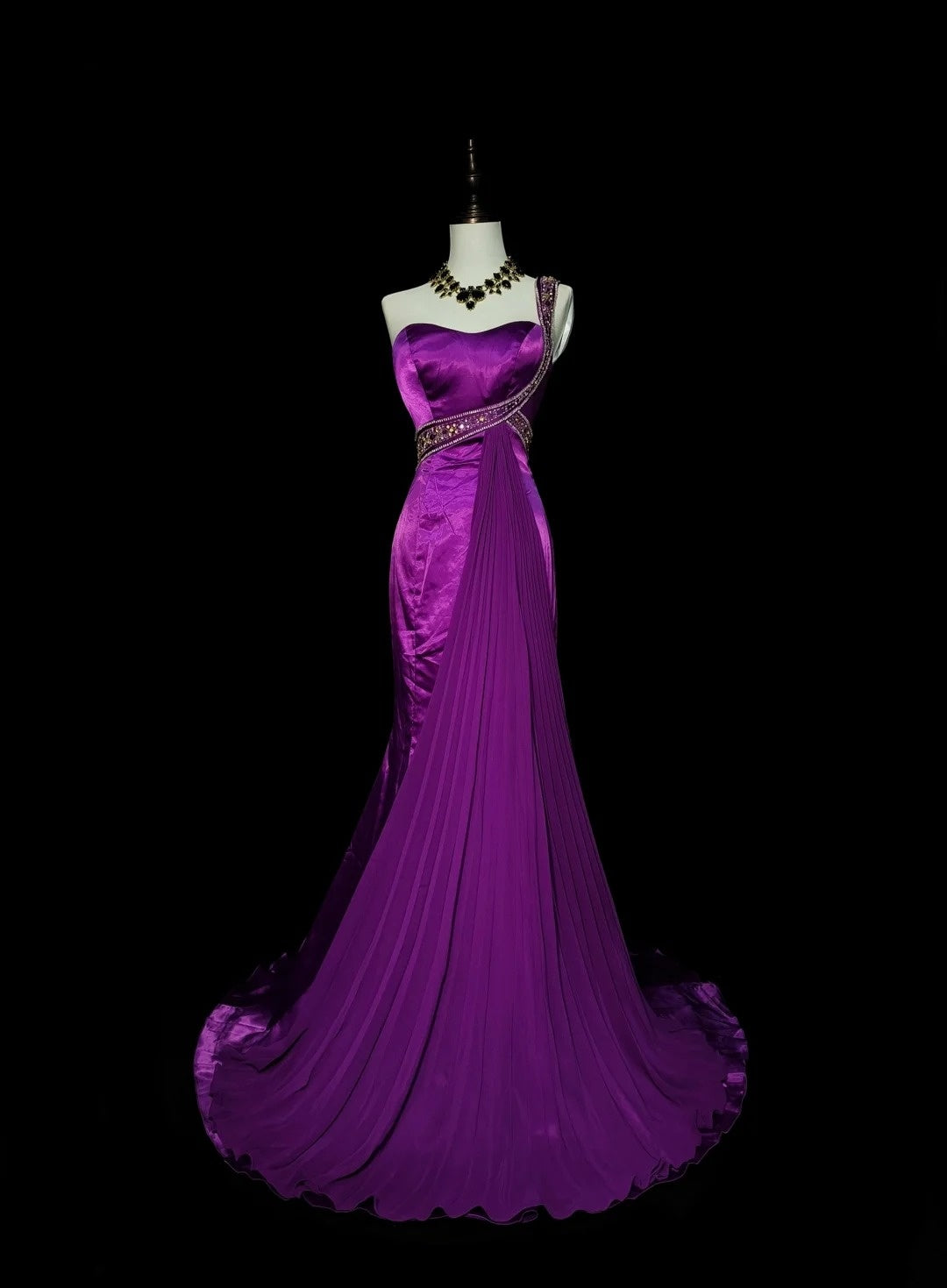 Vintage Meerjungfrauen-Abendkleid aus weinrotem Satin mit Perlenstickerei, One-Shoulder-Schnitt, langes formelles Abendkleid, 2000er Jahre, N1361
