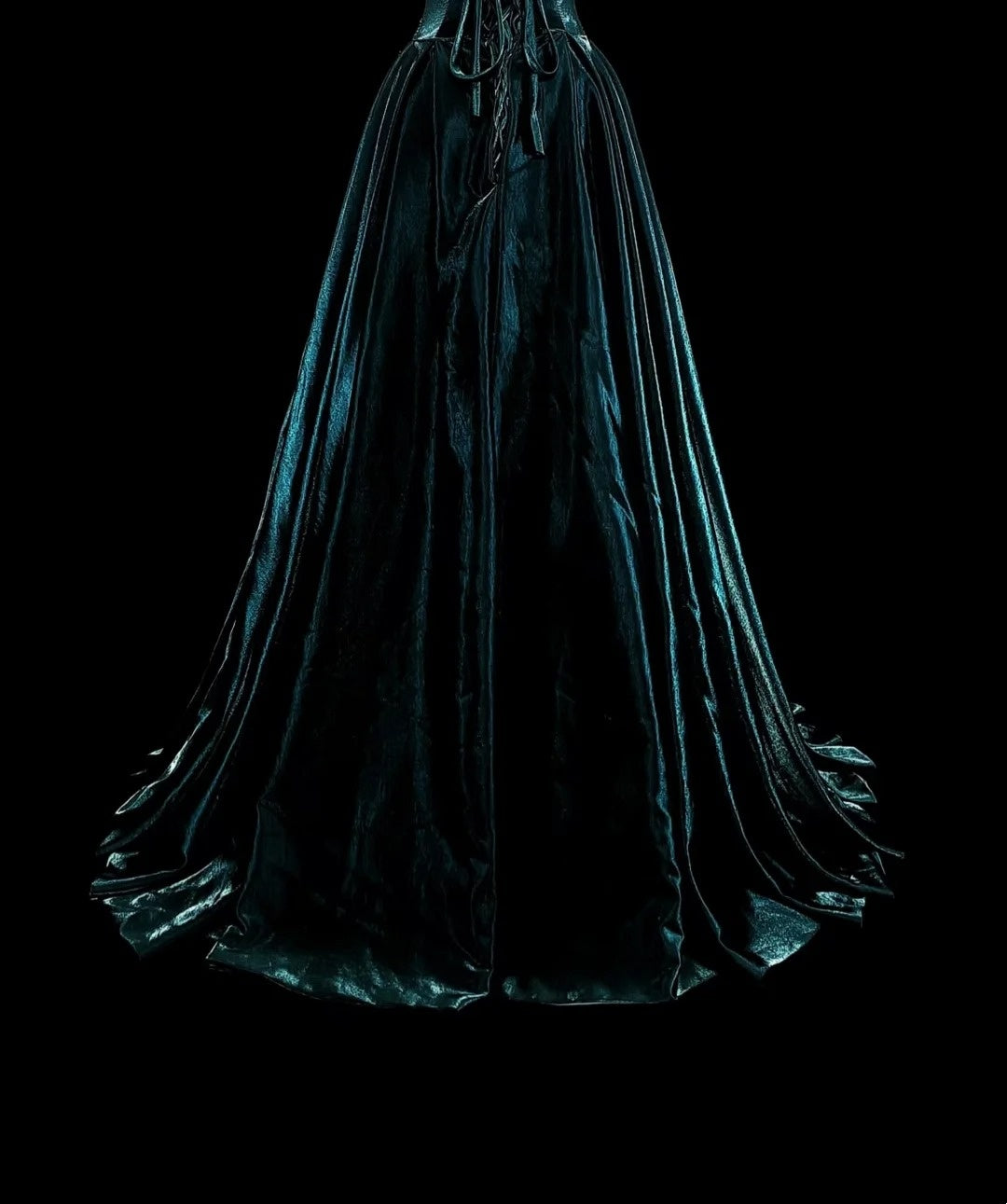 Robe de bal longue vintage années 70, coupe trapèze, bustier, en velours vert foncé avec appliques dorées, référence N1845