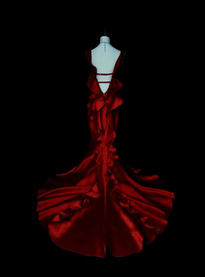 Robe de bal longue rouge vintage sirène à fines bretelles et perles, sans manches, style années 80, référence N1476