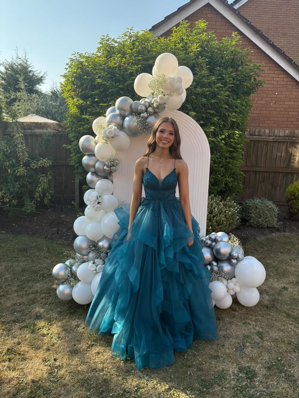 Robe de bal modeste à bretelles spaghetti, corset en tulle bleu sarcelle à volants, robe de soirée princesse AB147