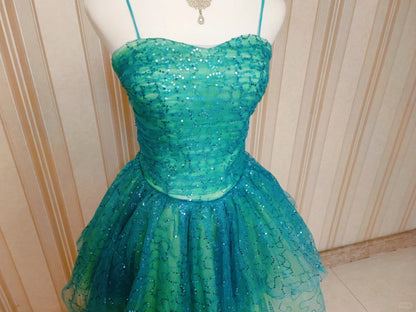 Niedliches Ballkleid mit Spaghettiträgern, grünem Tüll, kurzes Mini-Partykleid, Cocktail-Heimkehrkleider N4199